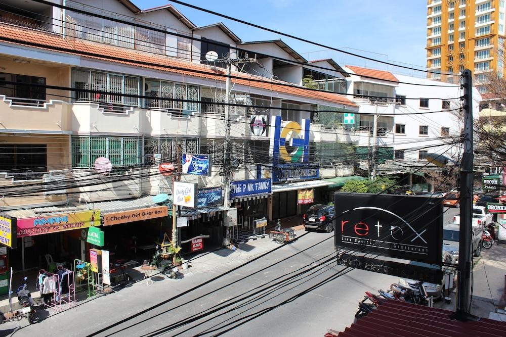 Retox Hotel Pattaya Exterior foto